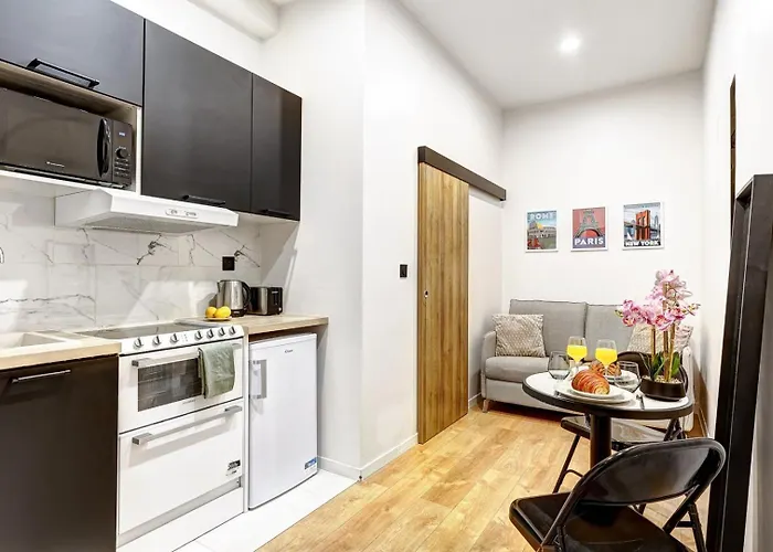 Leo Suite Cozy Studio